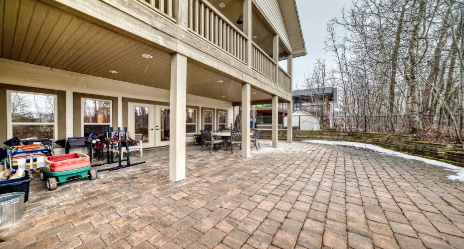 232 Canal Street, Rural Ponoka County, Alberta T0C 2J0, 5 Bedrooms Bedrooms, ,3 BathroomsBathrooms,Residential,For Sale,Canal,A2303009