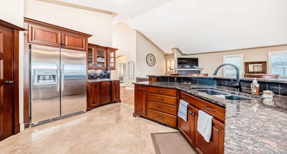 232 Canal Street, Rural Ponoka County, Alberta T0C 2J0, 5 Bedrooms Bedrooms, ,3 BathroomsBathrooms,Residential,For Sale,Canal,A2303009