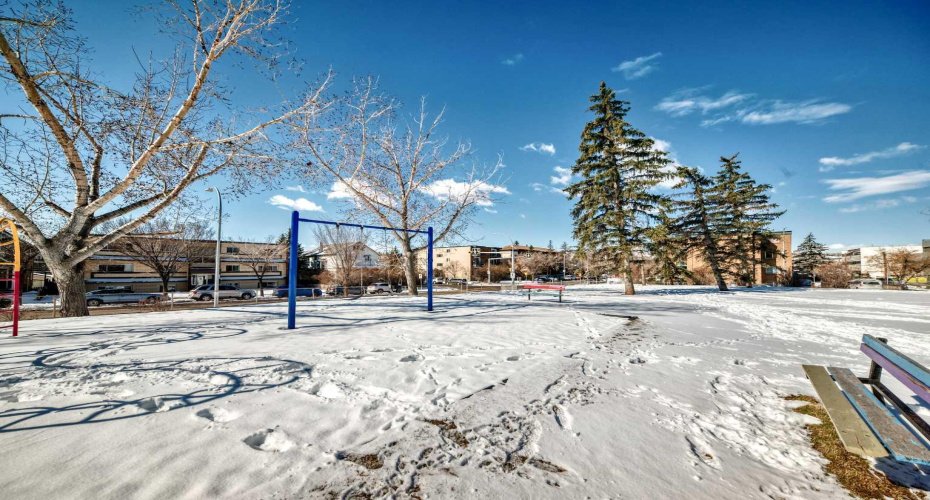 1703 11 Avenue, Calgary, Alberta T3C 0N5, 1 Bedroom Bedrooms, ,1 BathroomBathrooms,Residential,For Sale,11,A2303043