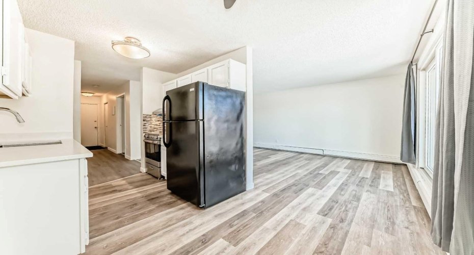1703 11 Avenue, Calgary, Alberta T3C 0N5, 1 Bedroom Bedrooms, ,1 BathroomBathrooms,Residential,For Sale,11,A2303043