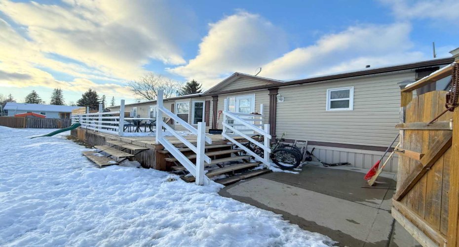 5006 51 Street, Colinton, Alberta T0G 0R0, 4 Bedrooms Bedrooms, ,2 BathroomsBathrooms,Residential,For Sale,51,A2303045