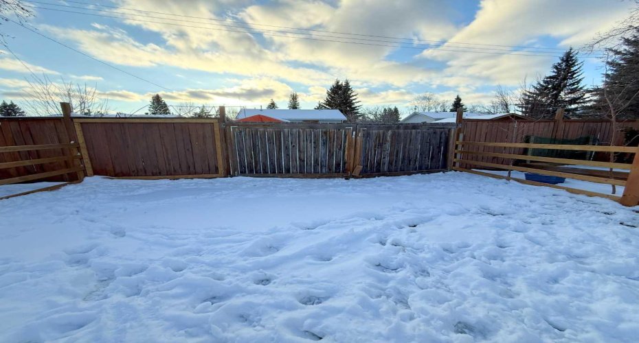 5006 51 Street, Colinton, Alberta T0G 0R0, 4 Bedrooms Bedrooms, ,2 BathroomsBathrooms,Residential,For Sale,51,A2303045