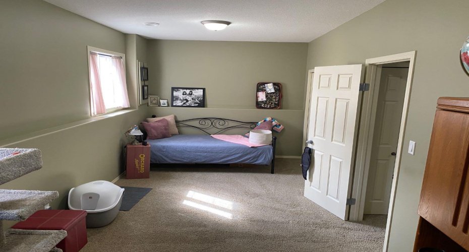 Extra Large Bedroom