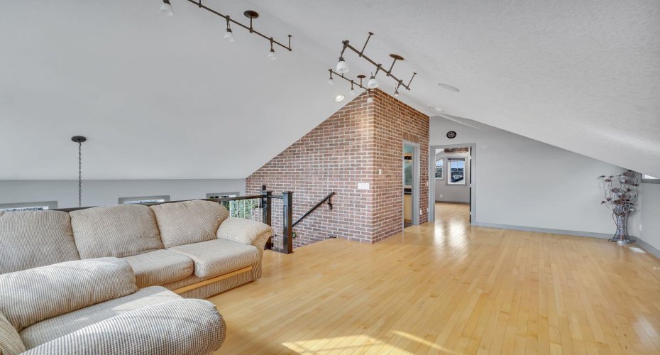 1200 Ravenswood Drive, Airdrie, Alberta T4A 0G7, 3 Bedrooms Bedrooms, ,3 BathroomsBathrooms,Residential,For Sale,Ravenswood,A2303089