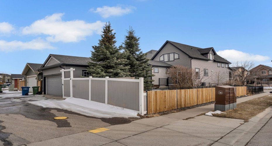 1200 Ravenswood Drive, Airdrie, Alberta T4A 0G7, 3 Bedrooms Bedrooms, ,3 BathroomsBathrooms,Residential,For Sale,Ravenswood,A2303089