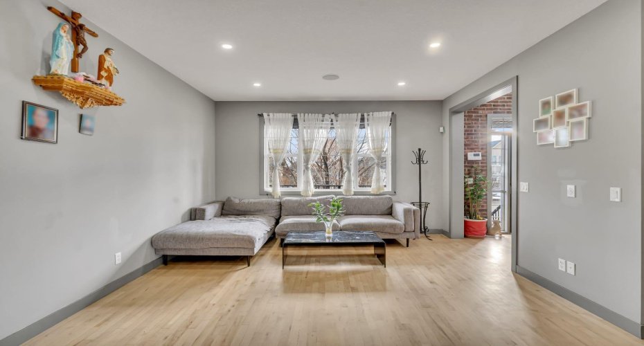 1200 Ravenswood Drive, Airdrie, Alberta T4A 0G7, 3 Bedrooms Bedrooms, ,3 BathroomsBathrooms,Residential,For Sale,Ravenswood,A2303089