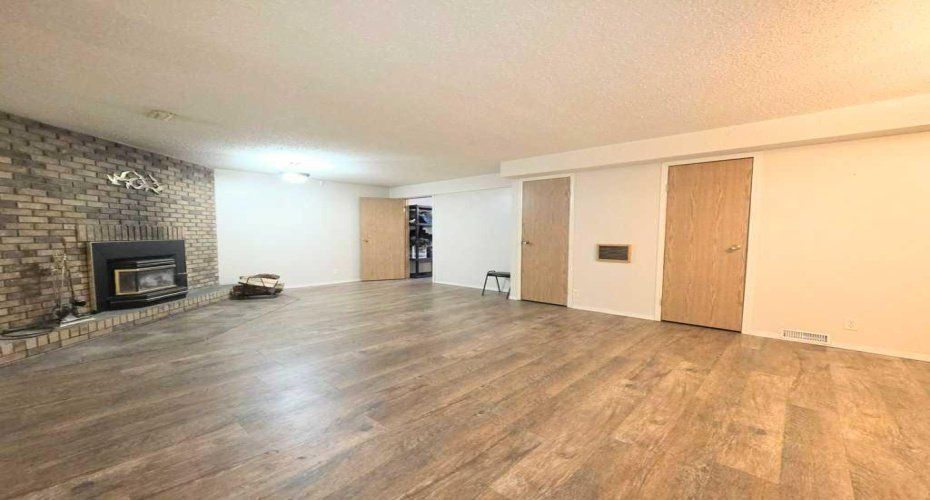 1216 10 Street, Slave Lake, Alberta T0G 2A3, 4 Bedrooms Bedrooms, ,3 BathroomsBathrooms,Residential,For Sale,10,A2303107