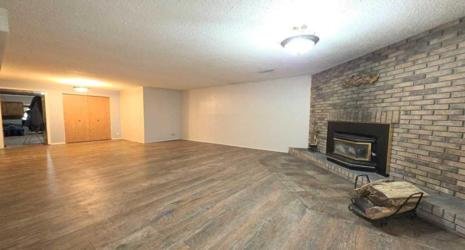 1216 10 Street, Slave Lake, Alberta T0G 2A3, 4 Bedrooms Bedrooms, ,3 BathroomsBathrooms,Residential,For Sale,10,A2303107