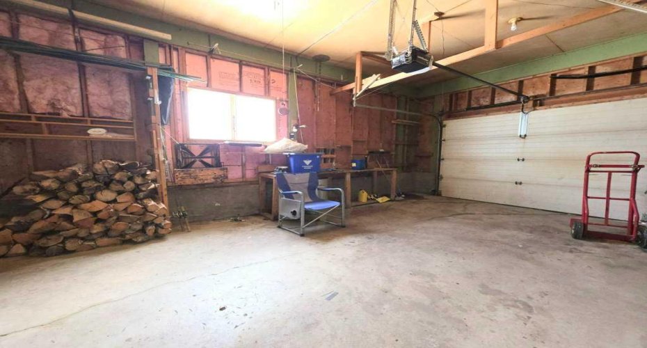 1216 10 Street, Slave Lake, Alberta T0G 2A3, 4 Bedrooms Bedrooms, ,3 BathroomsBathrooms,Residential,For Sale,10,A2303107