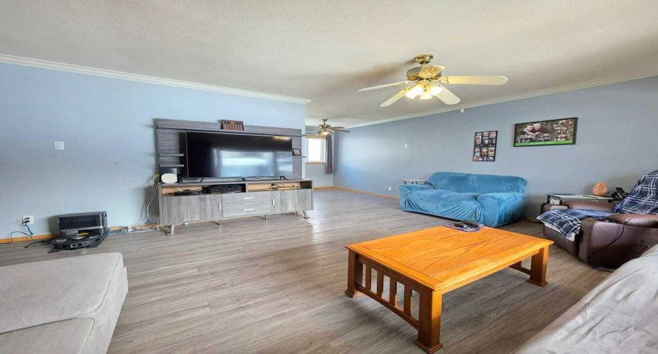 1216 10 Street, Slave Lake, Alberta T0G 2A3, 4 Bedrooms Bedrooms, ,3 BathroomsBathrooms,Residential,For Sale,10,A2303107