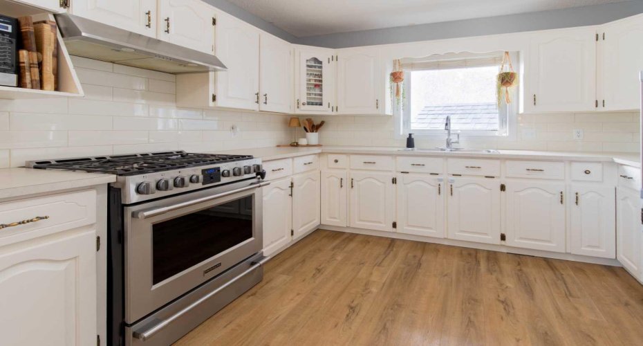 19 Beaverbrook Bay, Lethbridge, Alberta T1H 5Z6, 4 Bedrooms Bedrooms, ,4 BathroomsBathrooms,Residential,For Sale,Beaverbrook,A2303128