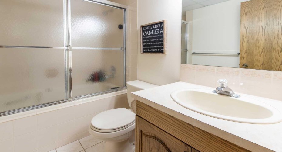 19 Beaverbrook Bay, Lethbridge, Alberta T1H 5Z6, 4 Bedrooms Bedrooms, ,4 BathroomsBathrooms,Residential,For Sale,Beaverbrook,A2303128