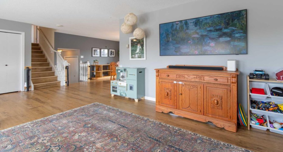 19 Beaverbrook Bay, Lethbridge, Alberta T1H 5Z6, 4 Bedrooms Bedrooms, ,4 BathroomsBathrooms,Residential,For Sale,Beaverbrook,A2303128