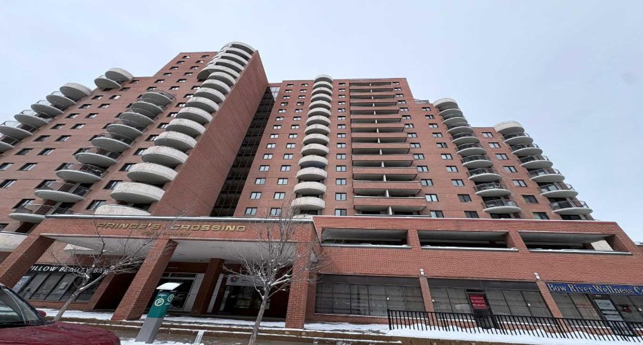 738 3 Avenue, Calgary, Alberta T2P0G7, 1 Bedroom Bedrooms, ,1 BathroomBathrooms,Residential,For Sale,3,A2303137
