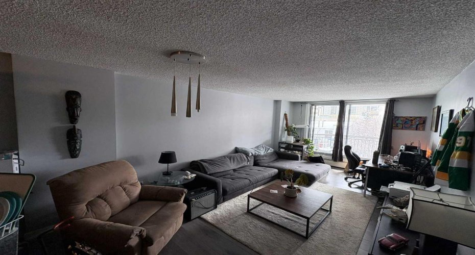 738 3 Avenue, Calgary, Alberta T2P0G7, 1 Bedroom Bedrooms, ,1 BathroomBathrooms,Residential,For Sale,3,A2303137