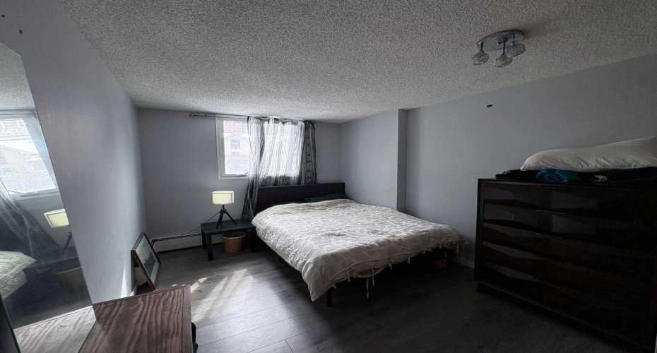 738 3 Avenue, Calgary, Alberta T2P0G7, 1 Bedroom Bedrooms, ,1 BathroomBathrooms,Residential,For Sale,3,A2303137