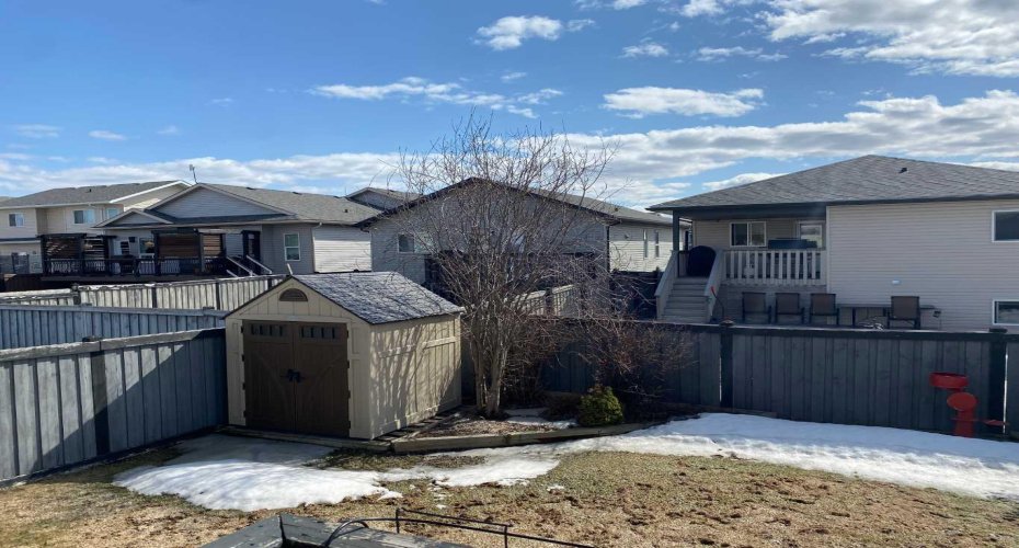 11565 73 Avenue, Grande Prairie, Alberta T8W0J5, 4 Bedrooms Bedrooms, ,4 BathroomsBathrooms,Residential,For Sale,73,A2303350