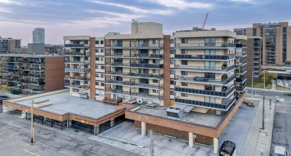 1334 12 Avenue, Calgary, Alberta T3C 3R9, 1 Bedroom Bedrooms, ,1 BathroomBathrooms,Residential,For Sale,12,A2303351