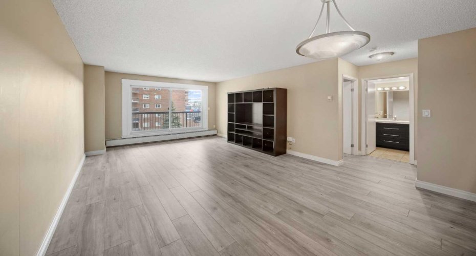 1334 12 Avenue, Calgary, Alberta T3C 3R9, 1 Bedroom Bedrooms, ,1 BathroomBathrooms,Residential,For Sale,12,A2303351