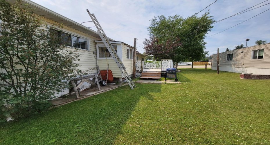 6026 13 Avenue, Edson, Alberta T7E 1N6, 3 Bedrooms Bedrooms, ,2 BathroomsBathrooms,Mobile,For Sale,13,A2303356