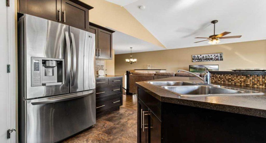 9 Cedar Crescent, Blackfalds, Alberta T0M 0J0, 3 Bedrooms Bedrooms, ,2 BathroomsBathrooms,Residential,For Sale,Cedar,A2303398