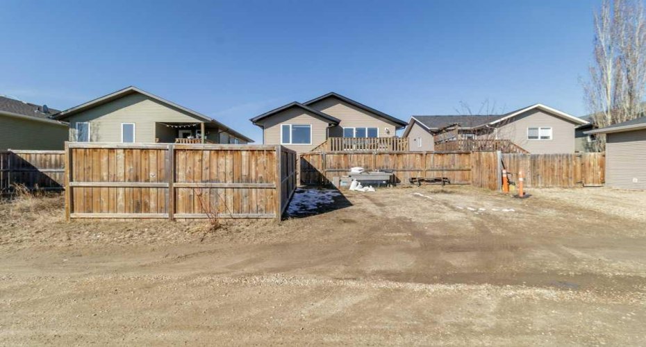 9 Cedar Crescent, Blackfalds, Alberta T0M 0J0, 3 Bedrooms Bedrooms, ,2 BathroomsBathrooms,Residential,For Sale,Cedar,A2303398