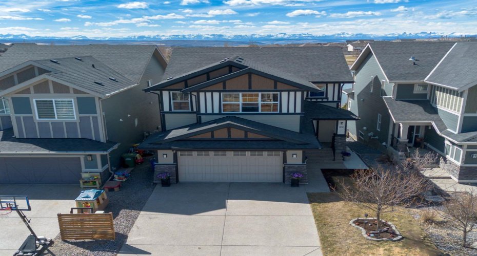 69 Sundown Grove, Cochrane, Alberta T4C 0X5, 4 Bedrooms Bedrooms, ,4 BathroomsBathrooms,Residential,For Sale,Sundown,A2303402