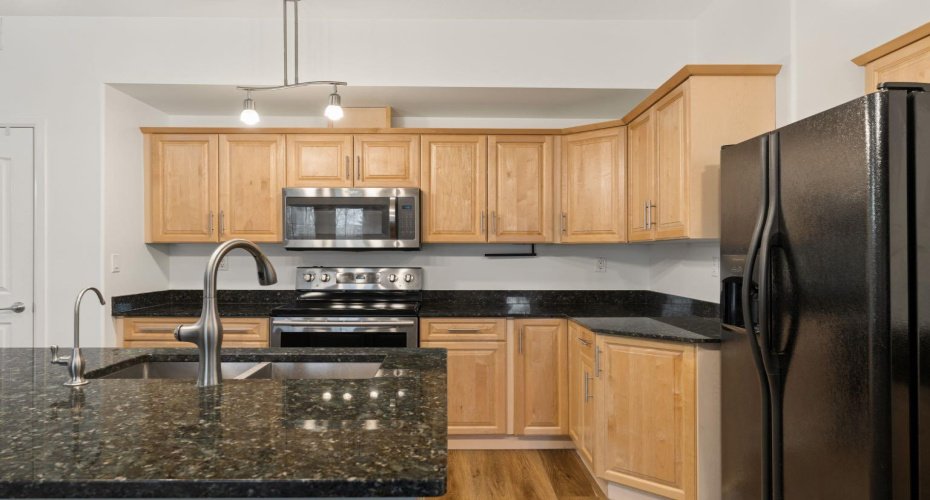 5040 53 Street, Sylvan Lake, Alberta T4S 0A1, 2 Bedrooms Bedrooms, ,2 BathroomsBathrooms,Residential,For Sale,53,A2303412