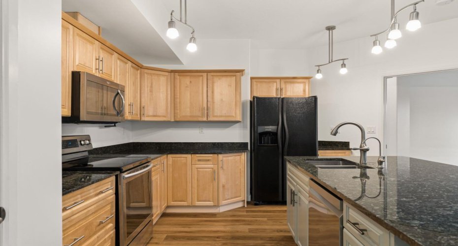 5040 53 Street, Sylvan Lake, Alberta T4S 0A1, 2 Bedrooms Bedrooms, ,2 BathroomsBathrooms,Residential,For Sale,53,A2303412