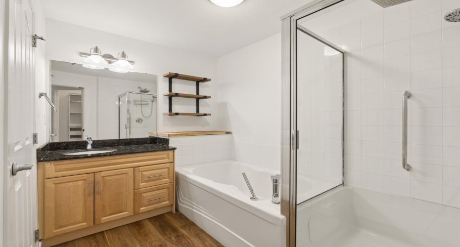 5040 53 Street, Sylvan Lake, Alberta T4S 0A1, 2 Bedrooms Bedrooms, ,2 BathroomsBathrooms,Residential,For Sale,53,A2303412