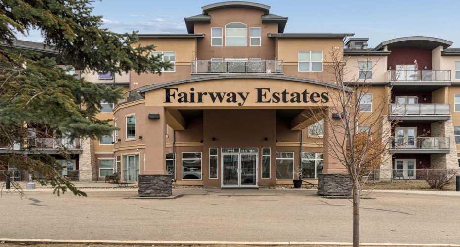 5040 53 Street, Sylvan Lake, Alberta T4S 0A1, 2 Bedrooms Bedrooms, ,2 BathroomsBathrooms,Residential,For Sale,53,A2303412