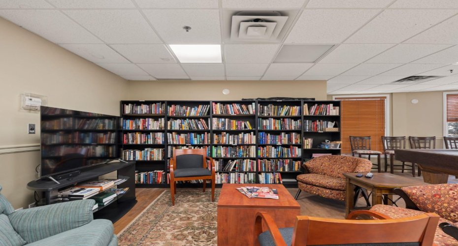 5040 53 Street, Sylvan Lake, Alberta T4S 0A1, 2 Bedrooms Bedrooms, ,2 BathroomsBathrooms,Residential,For Sale,53,A2303412