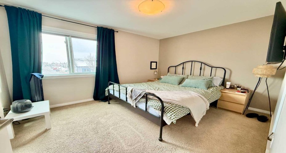 1134 Keystone Road, Lethbridge, Alberta T1J 5H6, 3 Bedrooms Bedrooms, ,2 BathroomsBathrooms,Residential,For Sale,Keystone,A2303416