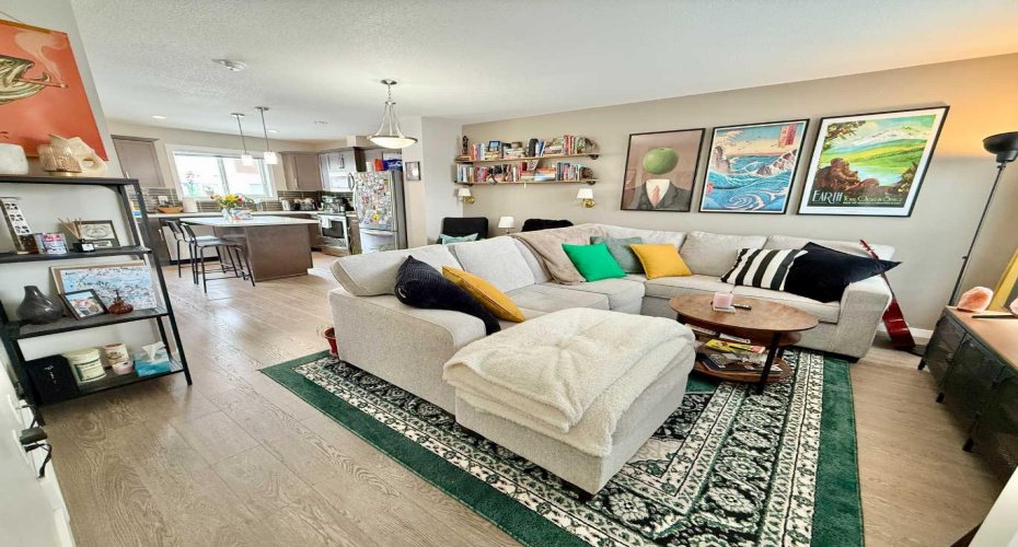 1134 Keystone Road, Lethbridge, Alberta T1J 5H6, 3 Bedrooms Bedrooms, ,2 BathroomsBathrooms,Residential,For Sale,Keystone,A2303416