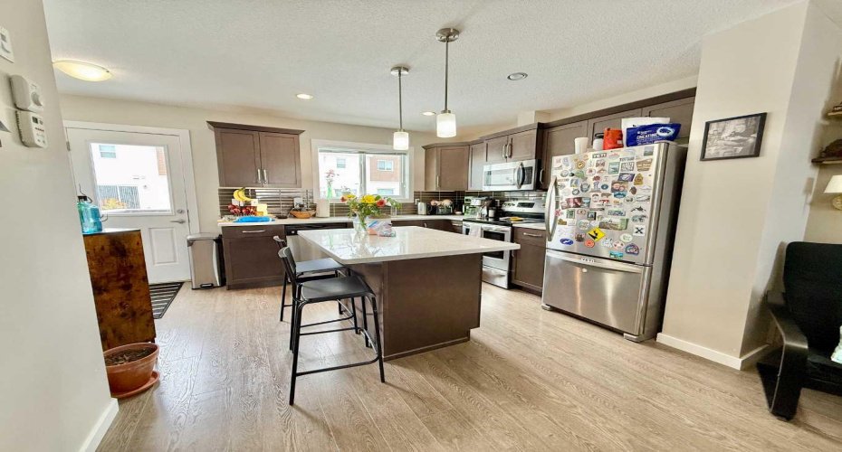 1134 Keystone Road, Lethbridge, Alberta T1J 5H6, 3 Bedrooms Bedrooms, ,2 BathroomsBathrooms,Residential,For Sale,Keystone,A2303416