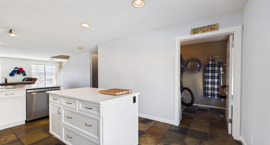 47 Toscana Gardens, Calgary, Alberta T3L 3C2, 2 Bedrooms Bedrooms, ,3 BathroomsBathrooms,Residential,For Sale,Toscana,A2303418