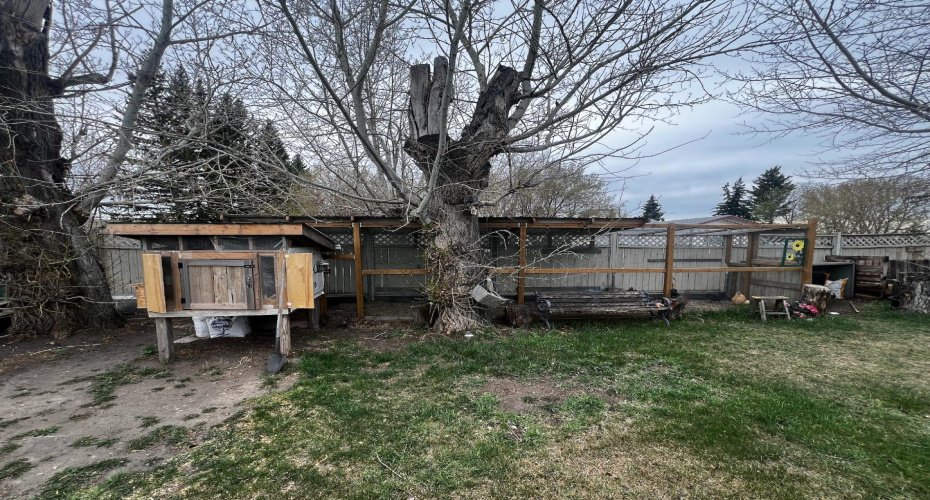 1 ALBERTA Avenue, Sunnyslope, Alberta T0M 1J0, 1 Bedroom Bedrooms, ,1 BathroomBathrooms,Residential,For Sale,ALBERTA,A2303435