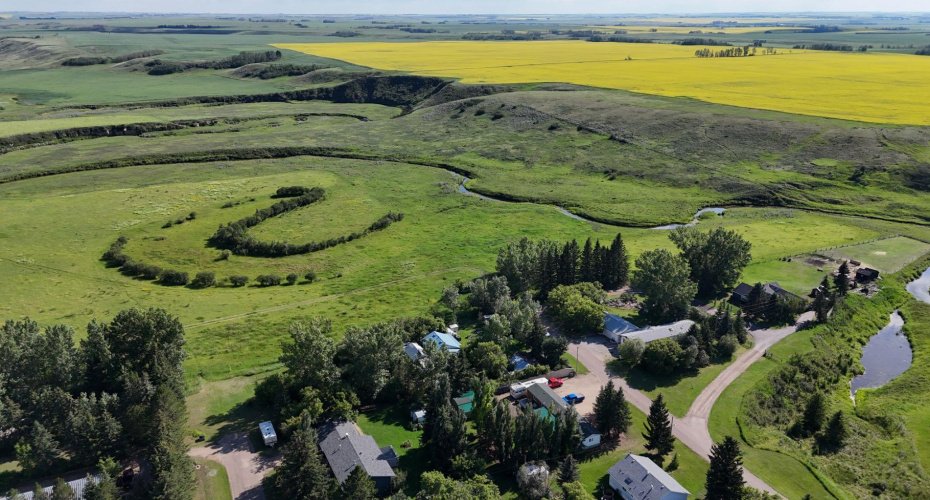 1 ALBERTA Avenue, Sunnyslope, Alberta T0M 1J0, 1 Bedroom Bedrooms, ,1 BathroomBathrooms,Residential,For Sale,ALBERTA,A2303435