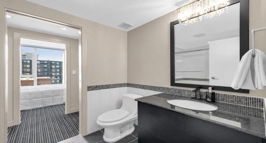 888 4 Avenue, Calgary, Alberta T2P0V2, 1 Bedroom Bedrooms, ,1 BathroomBathrooms,Residential,For Sale,4,A2303437