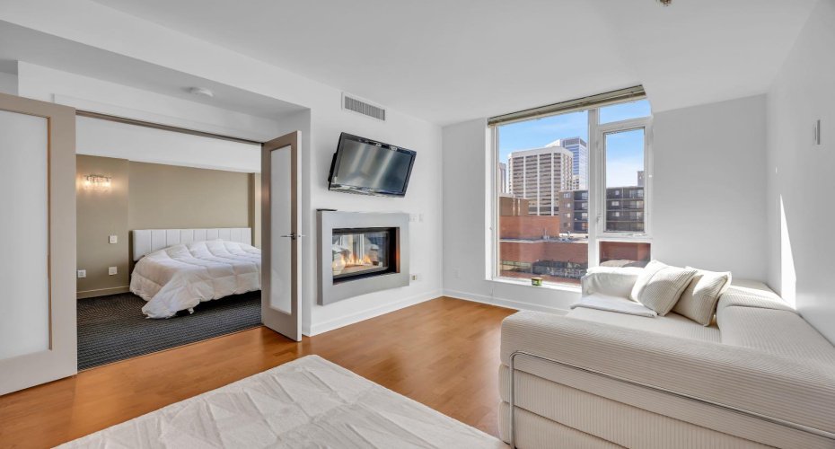 888 4 Avenue, Calgary, Alberta T2P0V2, 1 Bedroom Bedrooms, ,1 BathroomBathrooms,Residential,For Sale,4,A2303437