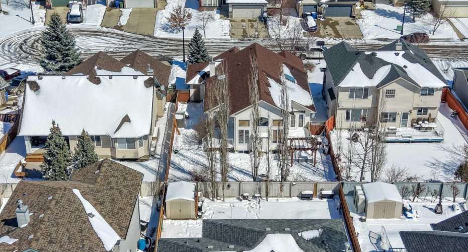 611 Cavendish Beach Bay, Chestermere, Alberta T1X 1H9, 2 Bedrooms Bedrooms, ,2 BathroomsBathrooms,Residential,For Sale,Cavendish Beach,A2303442