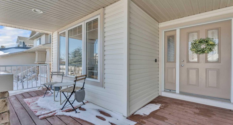 611 Cavendish Beach Bay, Chestermere, Alberta T1X 1H9, 2 Bedrooms Bedrooms, ,2 BathroomsBathrooms,Residential,For Sale,Cavendish Beach,A2303442