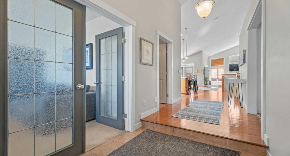 611 Cavendish Beach Bay, Chestermere, Alberta T1X 1H9, 2 Bedrooms Bedrooms, ,2 BathroomsBathrooms,Residential,For Sale,Cavendish Beach,A2303442