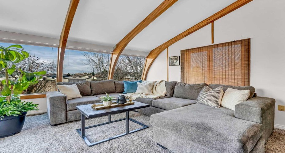 17 Ross Haven Court, Medicine Hat, Alberta T1B 3B3, 3 Bedrooms Bedrooms, ,2 BathroomsBathrooms,Residential,For Sale,Ross Haven,A2303451