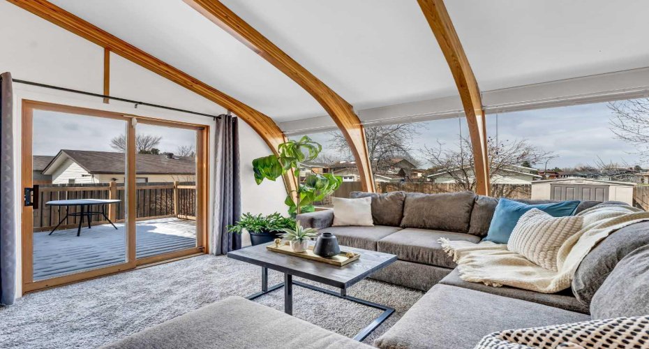 17 Ross Haven Court, Medicine Hat, Alberta T1B 3B3, 3 Bedrooms Bedrooms, ,2 BathroomsBathrooms,Residential,For Sale,Ross Haven,A2303451