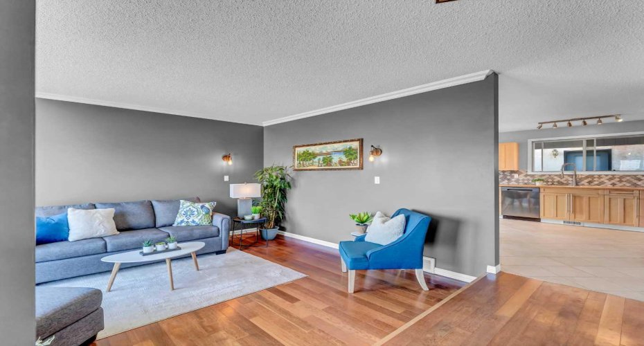 17 Ross Haven Court, Medicine Hat, Alberta T1B 3B3, 3 Bedrooms Bedrooms, ,2 BathroomsBathrooms,Residential,For Sale,Ross Haven,A2303451