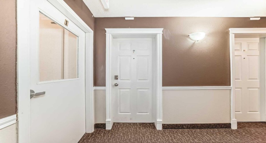 174 N Railway Street, Okotoks, Alberta T1S 0E2, 2 Bedrooms Bedrooms, ,2 BathroomsBathrooms,Residential,For Sale,N Railway,A2303479