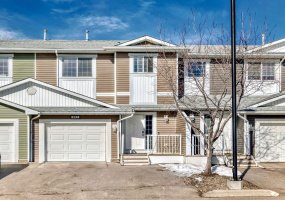 800 Yankee Valley Boulevard, Airdrie, Alberta T4A 2L3, 3 Bedrooms Bedrooms, ,3 BathroomsBathrooms,Residential,For Sale,Yankee Valley,A2303244