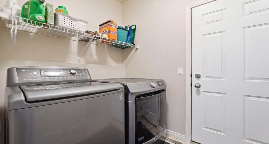 12 Crystal Shores Place, Okotoks, Alberta T1S 2G3, 5 Bedrooms Bedrooms, ,4 BathroomsBathrooms,Residential,For Sale,Crystal Shores,A2302441