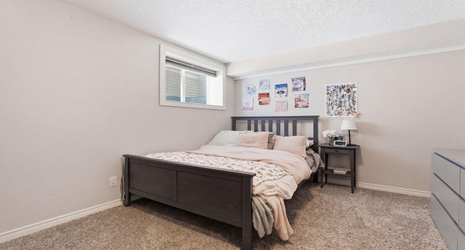 12 Crystal Shores Place, Okotoks, Alberta T1S 2G3, 5 Bedrooms Bedrooms, ,4 BathroomsBathrooms,Residential,For Sale,Crystal Shores,A2302441